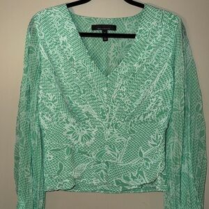 White House Black Market Elegant Green Women's Top with Ballon Sleeves Size 8